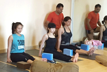 weekend yoga retreat